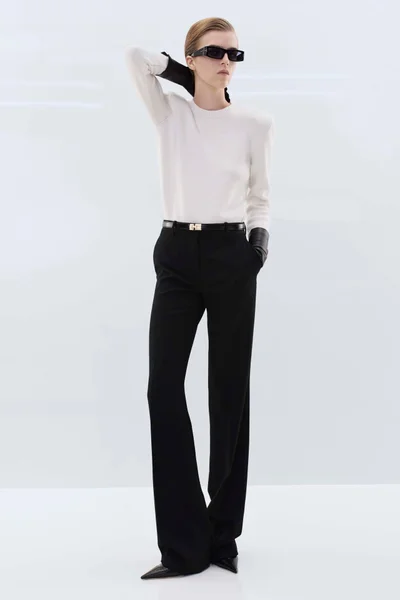 Look 13